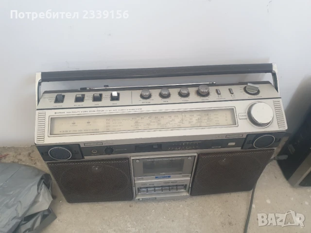 Радиокасетофон Хитачи, снимка 2 - Радиокасетофони, транзистори - 51138486