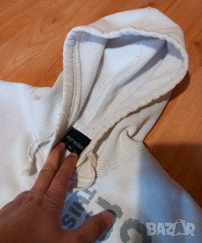 Суичър Бял размер М, снимка 3 - Суичъри - 43928004