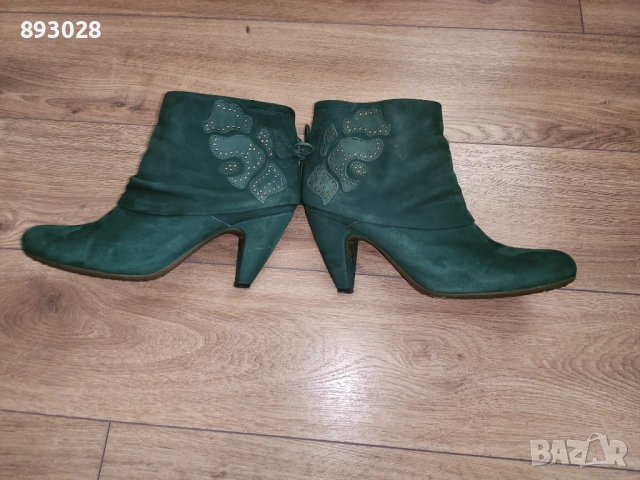 Дамски боти естествен набук Fornarina 39 номер, снимка 2 - Дамски боти - 53578934