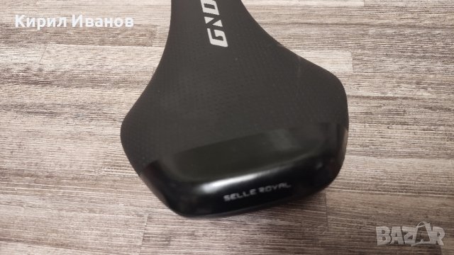 Чисто нова седалка Selle royal Vivo for Ghost bikes, снимка 4 - Части за велосипеди - 43899816