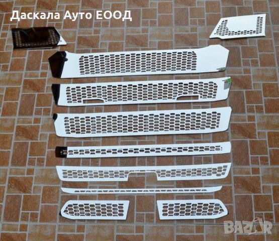 Комплект декорация предна решетка (с халоген) за Скания SCANIA S 2016+, снимка 2 - Аксесоари и консумативи - 35614109