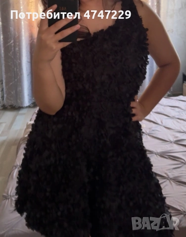 Продавам две нови лятни рокли, носени нито един път