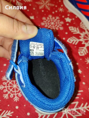 Адидас маратонки 21 номер , снимка 3 - Детски маратонки - 43689087