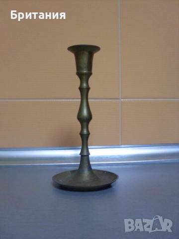 Бронзов свещник.