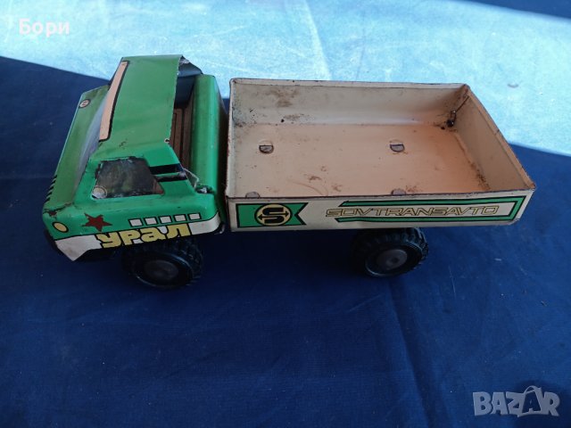 Стар метален камион УРАЛ механичен, снимка 4 - Колекции - 44137841