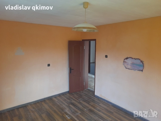 Продавам къща с.Крапец Враца, снимка 11 - Къщи - 52651124