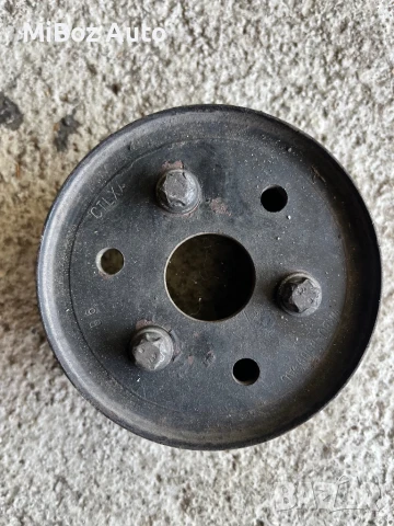 Шайба водна помпа Рейндж Роувър Range Land Rover Sport L322, снимка 2 - Части - 51056518