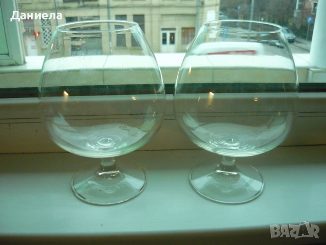 Големи чаши за коняк