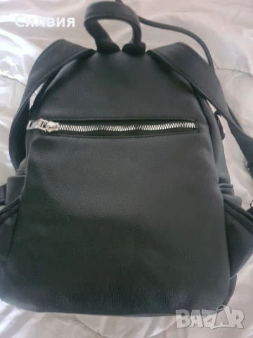 Дамска раница от естествена кожа с преден джоб с капак – Черен , снимка 2 - Чанти - 53301751