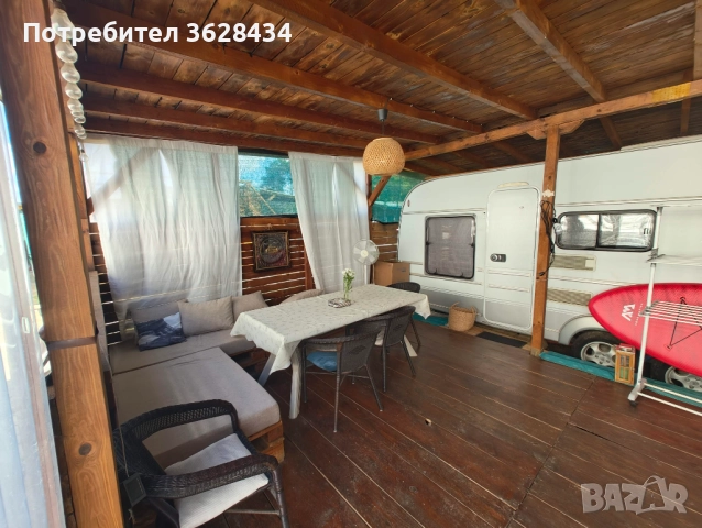 Каравана с навес на Къмпинг Градина, 10 метра от плажа, снимка 4 - Каравани и кемпери - 51590993