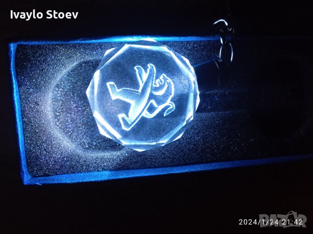 Светещи Led ключодържатели за автомобил с лого, снимка 13 - Аксесоари и консумативи - 40471490