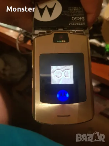 Motorola V3i  Dolce &Gabbana  Gold