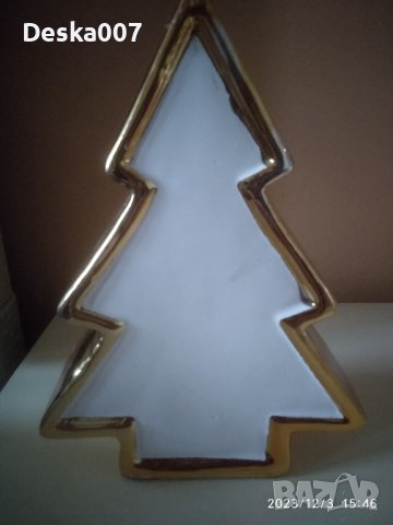 Порцеланова елха Бяло и злато , снимка 2 - Декорация за дома - 43254213