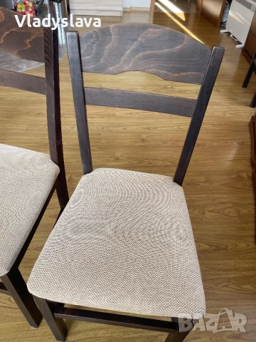 Продавам кухненски столове