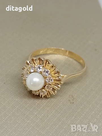 Реновиран 18К златен пръстен с естествена перла и бели топази, снимка 1