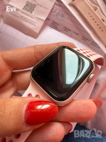 Apple Watch SE 2 (44mm, GPS + Cellular) – като нов, с гаранция + 3 каишки, снимка 2 - Смарт гривни - 52483708
