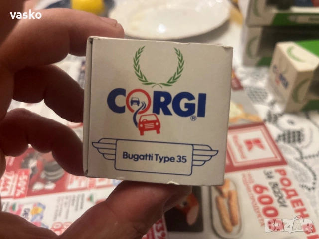 Английско Корги 1:43 Bugatti Type 35, снимка 3 - Колекции - 53250304