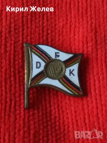 D F K Стара РЯДКА КОЛЕКЦИОНЕРСКА ЗНАЧКА - ЗНАМЕ ФЛАГ 33502, снимка 6 - Колекции - 38969907