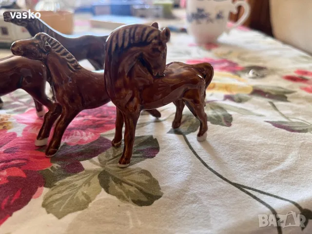 Порцеланови коне, снимка 4 - Колекции - 50149475