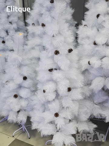 Коледна Снежно бяла или зелена елха с шишарки + пласмасова стойка ТОП ПРЕДЛОЖЕНИЕ, снимка 8 - Декорация за дома - 52495394