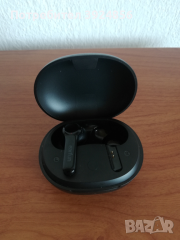 EarFun Air Pro 2 TW300 зарядна кутия и лява слушалка, снимка 2 - Слушалки, hands-free - 44866638