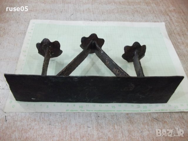 Свещник за три свещи от кована мед от соца, снимка 4 - Други ценни предмети - 40039310