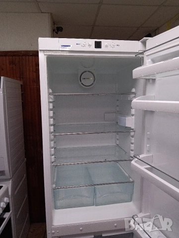 Комбиниран хладилник с фризер Liebherr No Frost с две години гаранция!, снимка 8 - Хладилници - 53207553