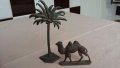 Оловни фигури, палма и камила, снимка 1