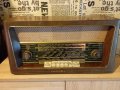 Старо Лампово Радио "Loewe Opta"truxa 1701w (1956г), снимка 1 - Антикварни и старинни предмети - 43972652