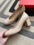 Токчета, снимка 1 - Дамски обувки на ток - 44124185