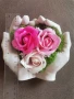 Красив сувенир от гипс с декорация рози, снимка 1