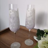 Сватбени кристали чаши, снимка 1 - Сватбени аксесоари - 43604084