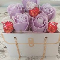 Кутии и чантичички с рози и бонбони, снимка 6 - Декорация за дома - 43988425