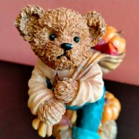 Колекционерска фигурка Fall Harvest Bears for Home Interiors & Gifts 11768 2002, снимка 1 - Колекции - 37940674