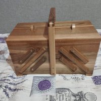 Предлагам шивашка кутия от орех., снимка 2 - Кутии за съхранение - 39942905