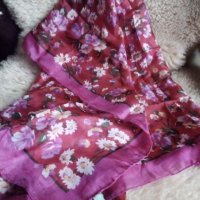 Копринен марков голям флорален  шал, снимка 2 - Шалове - 40827458