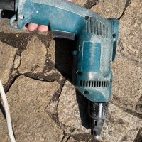 Винтоверт за гипсокартон Makita FS4000, 570 W, 0 - 4000 min-1, 1.3 кг., снимка 2 - Други инструменти - 36694399