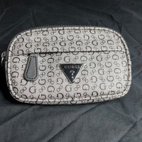 Чанта Guess, снимка 1 - Чанти - 43711600