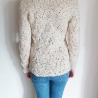 Ръчно плетена блуза, цвят екрю с ажурни мотиви, снимка 8 - Блузи с дълъг ръкав и пуловери - 26678961