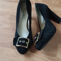 Маркови черни обувки на ток, снимка 2 - Дамски обувки на ток - 33487344