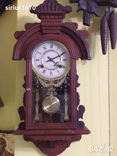 31 дневен с дърворезба стенен часовник Конкордия, снимка 1