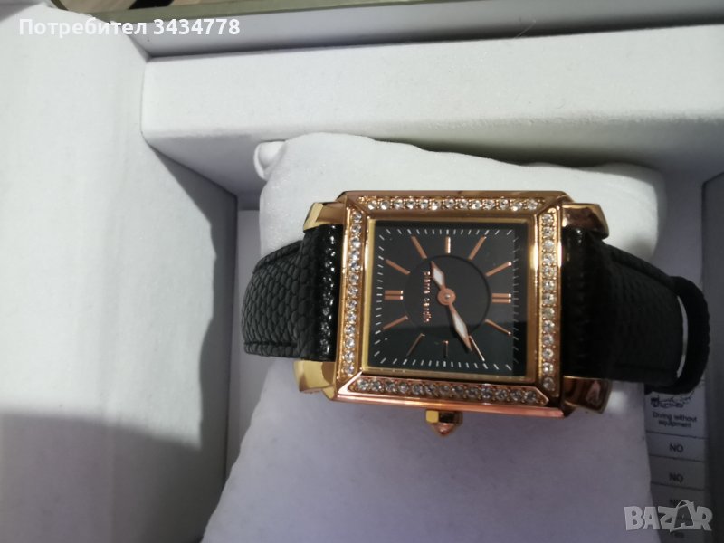 Чисто нов, марков дамски часовник Pierre Cardin, снимка 1