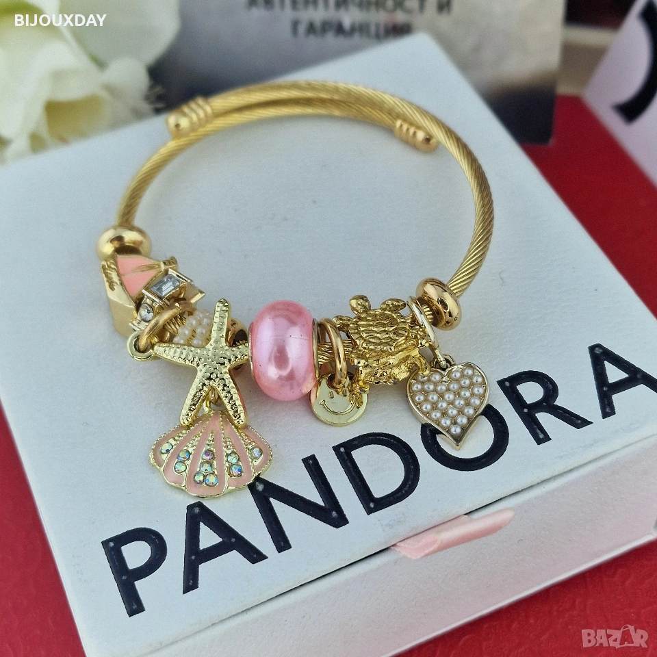 красива гривна с мида и розови камъни от медицинска стомана с 18 карата златно покритие, снимка 1