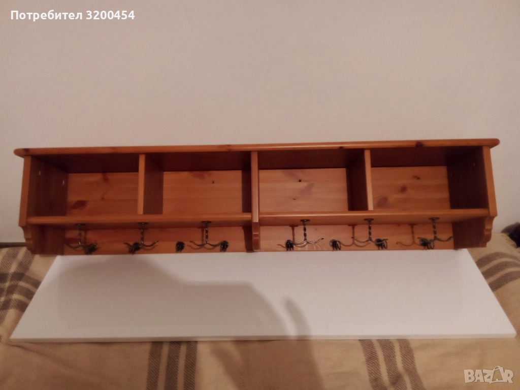 Класическа стенна закачалка от масив, снимка 1