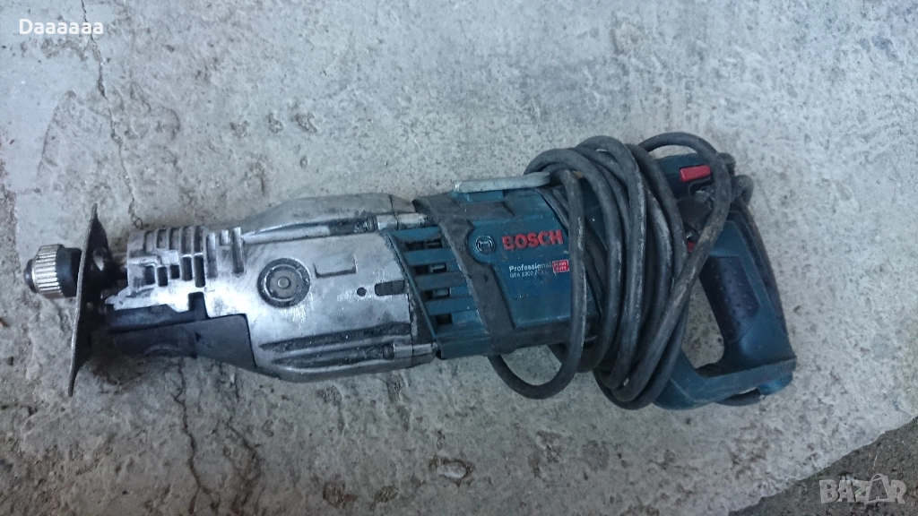 Саблен трион Bosch GSA 1300 PCE, снимка 1