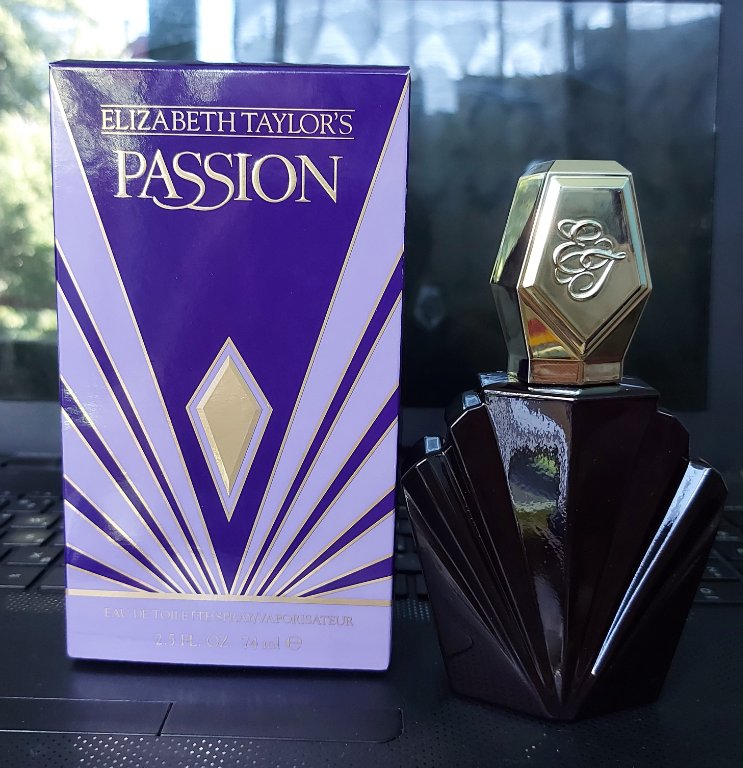 Дизайнерски парфюм "PASSION" Elizabeth Taylor в Дамски парфюми в гр. Плевен  - ID33515344 — Bazar.bg