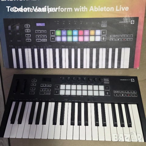 Миди Клавиатура Novation Launchkey 37 MK3, снимка 1