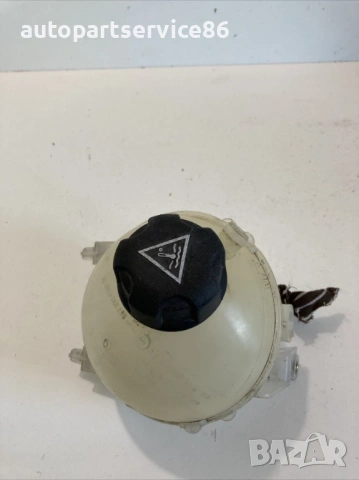 Разширителен резервоар за охлаждаща течност за Peugeot 3008 1.6 HDi (2010) 9673334580