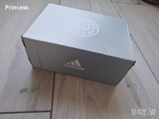 Оригинални маратонки Adidas 29 размер, снимка 8 - Детски маратонки - 51430335