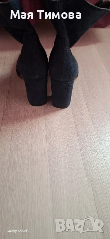 Продавам италиански велурени боти, снимка 3 - Дамски боти - 52399557